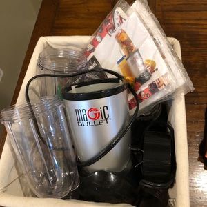 Magic Bullet Personal Blender w/ all accessories